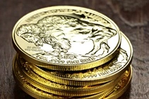 Gold edges closer to US record as trade war intensifies