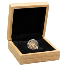 Oak Gift Box - Half Gold Sovereign