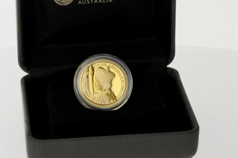 Perth Mint 2013 60th Anniv. of the Coronation of QEII 1/4oz Gold Proof Coin Boxed