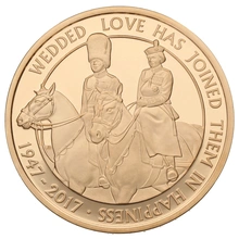 2017 - Gold £5 Proof Crown, Platinum Wedding Anniversary Boxed
